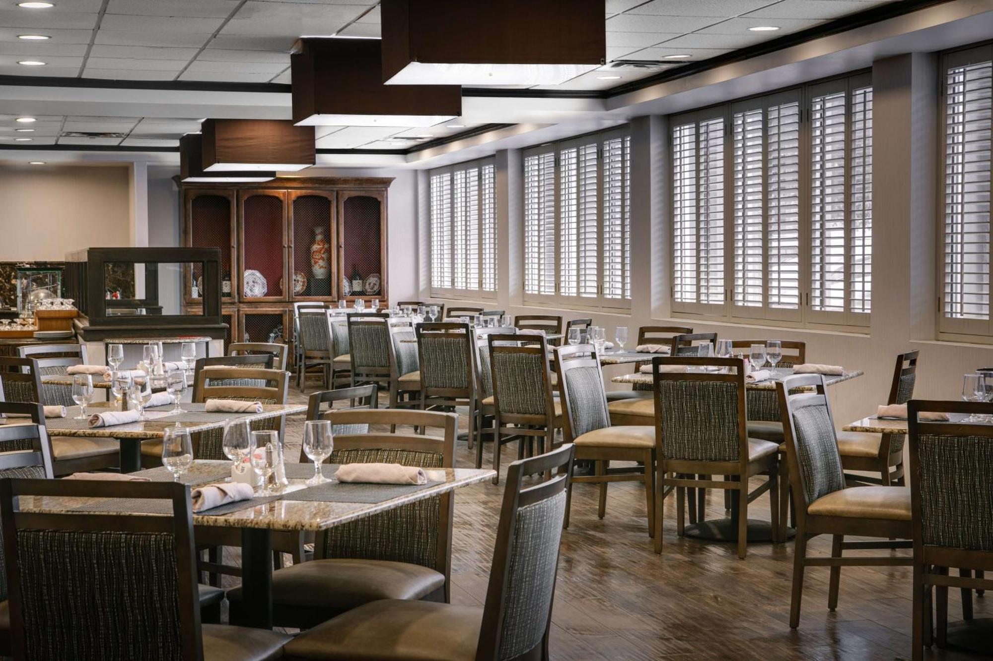 Doubletree By Hilton Dallas Market Center Buitenkant foto