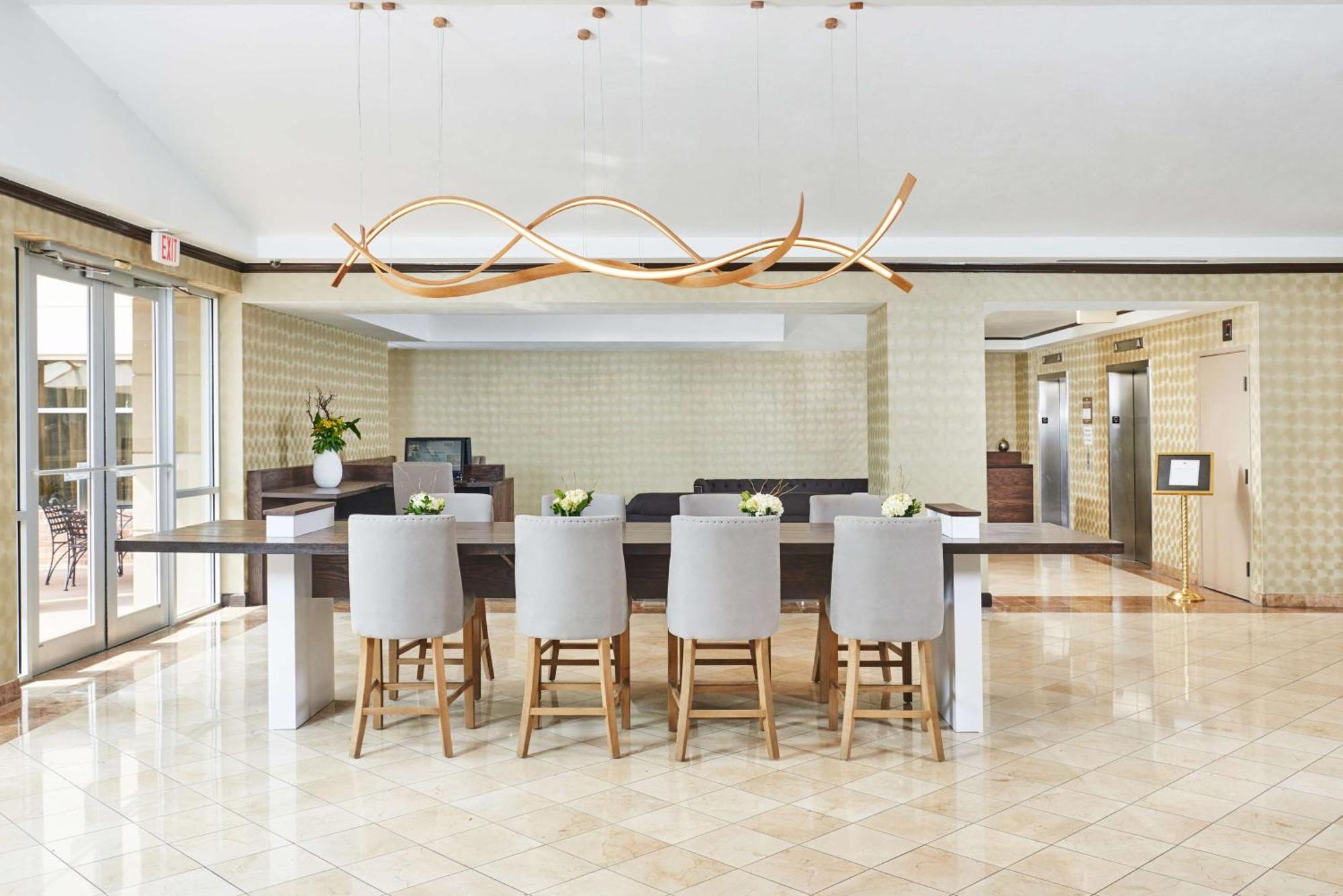 Doubletree By Hilton Dallas Market Center Buitenkant foto