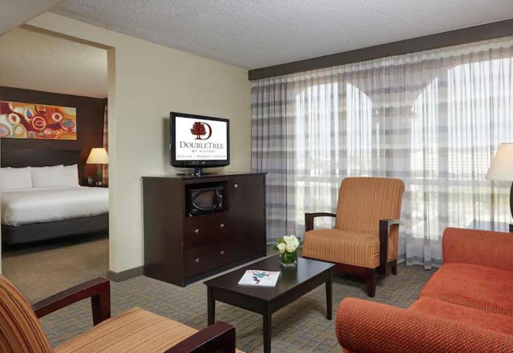 Doubletree By Hilton Dallas Market Center Buitenkant foto