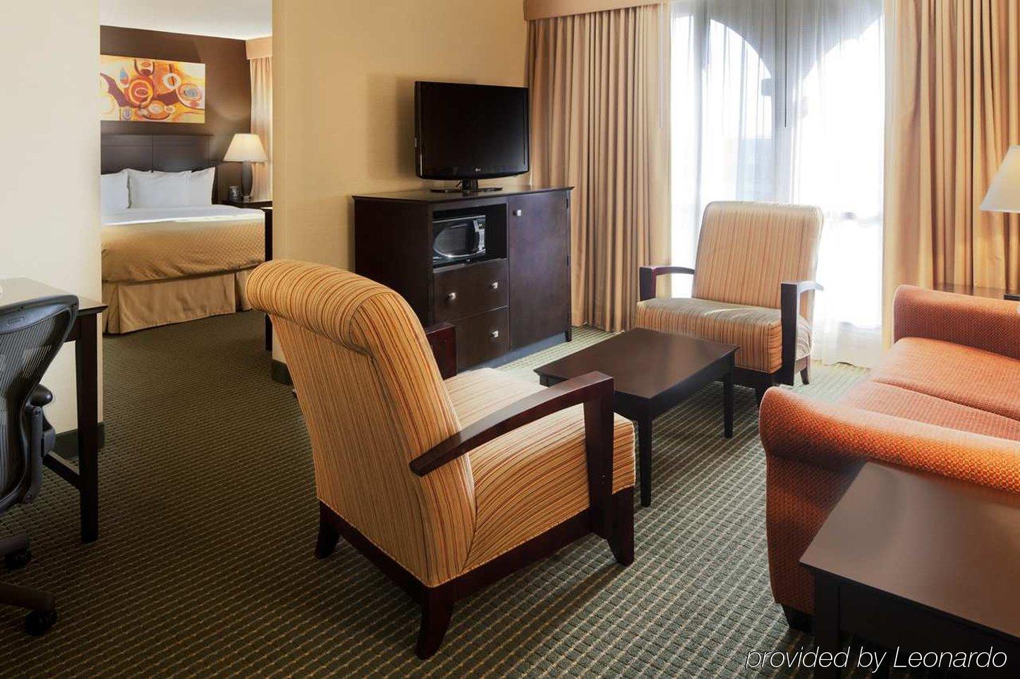 Doubletree By Hilton Dallas Market Center Kamer foto