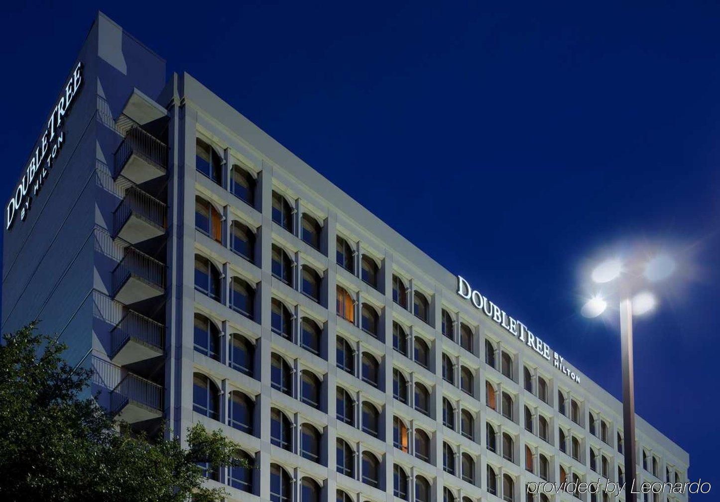 Doubletree By Hilton Dallas Market Center Buitenkant foto