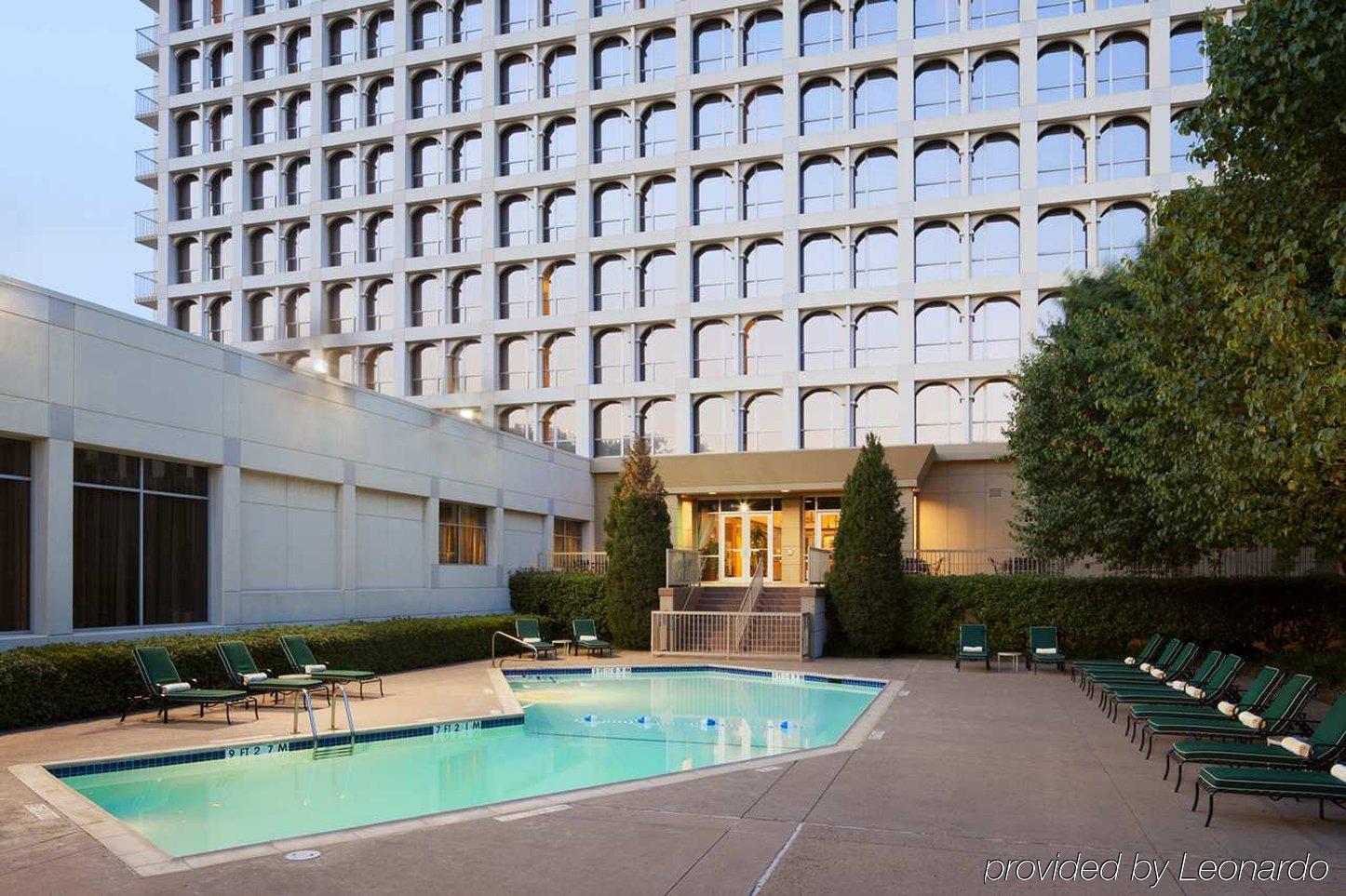 Doubletree By Hilton Dallas Market Center Faciliteiten foto
