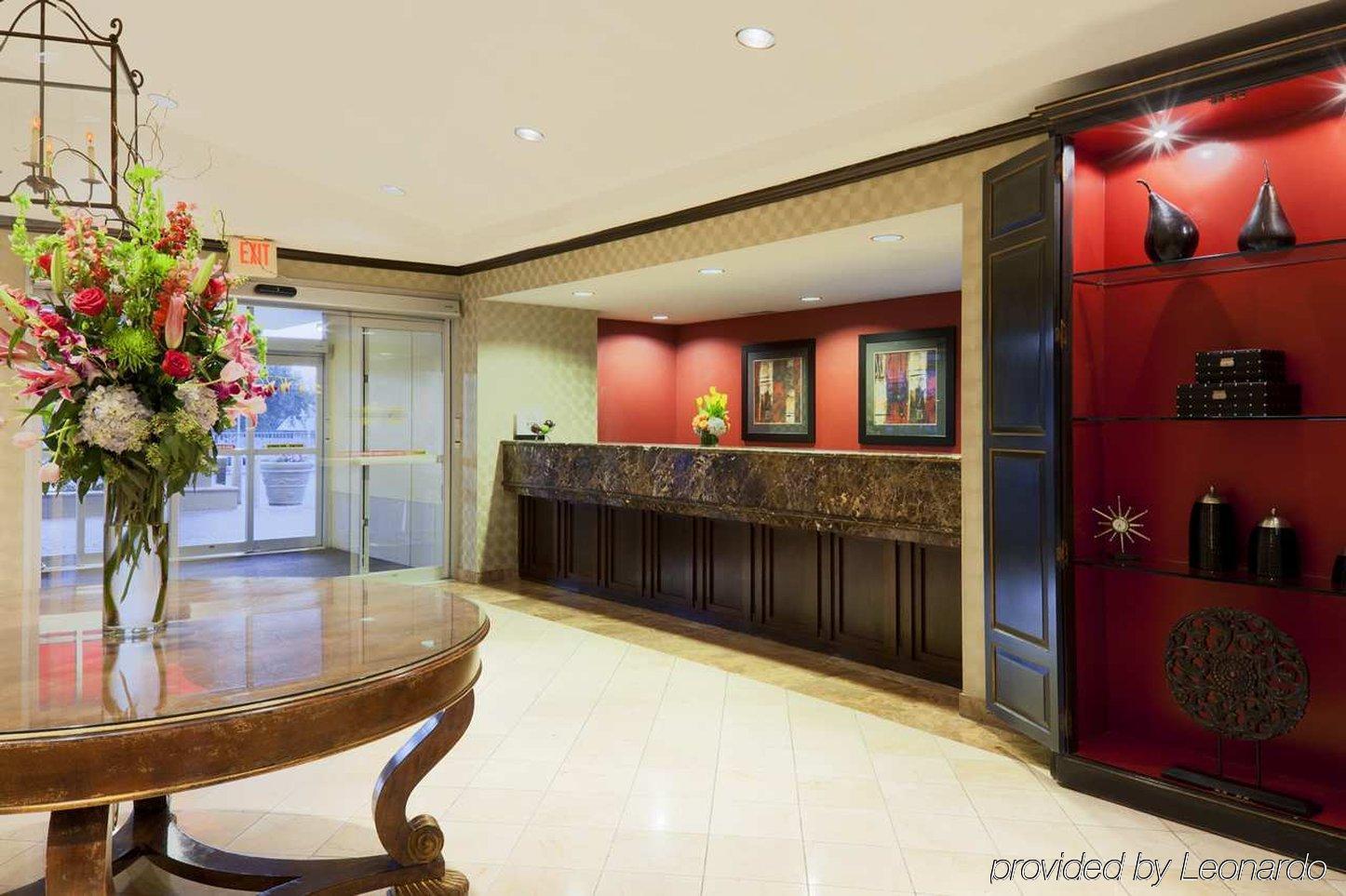 Doubletree By Hilton Dallas Market Center Interieur foto