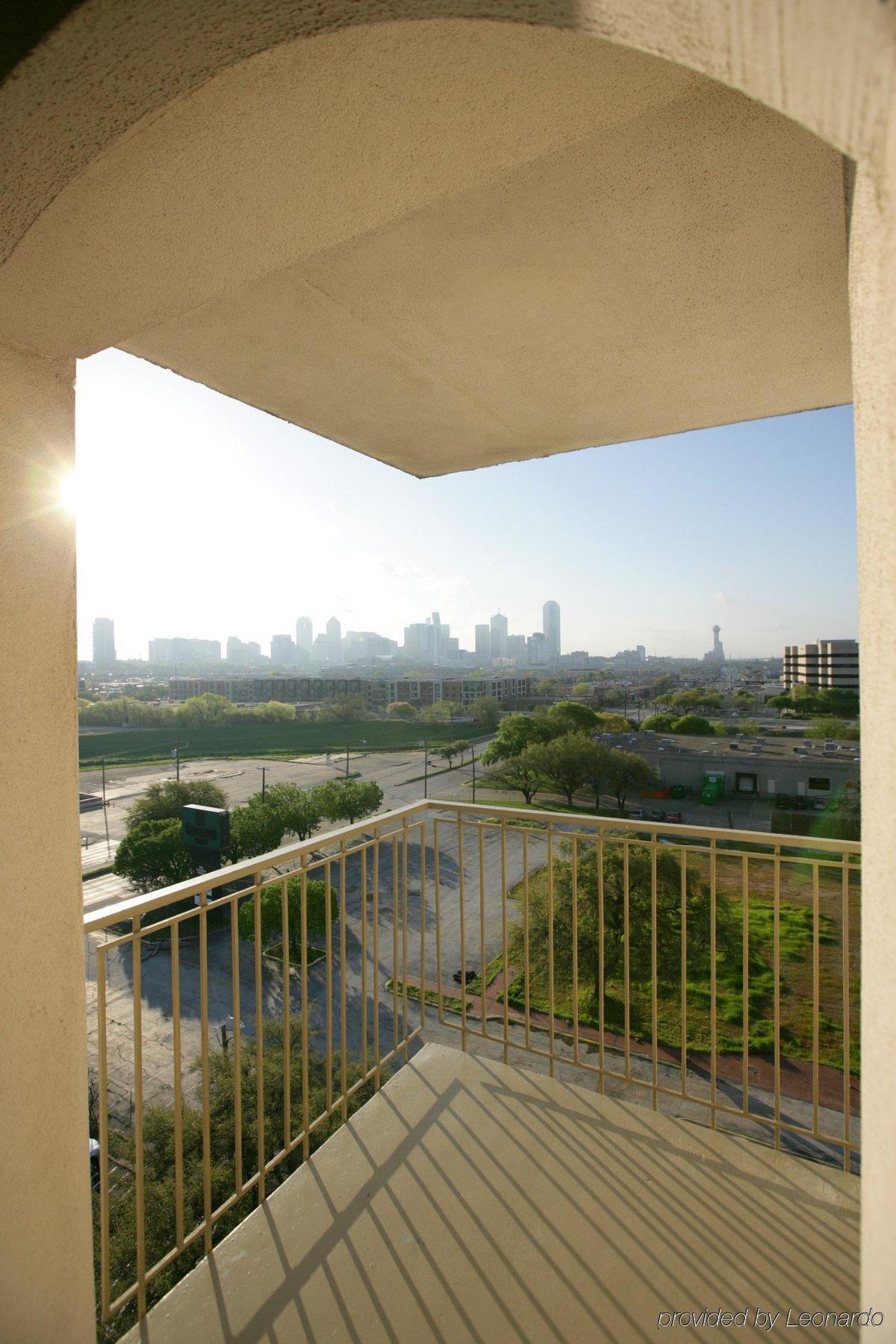 Doubletree By Hilton Dallas Market Center Kamer foto