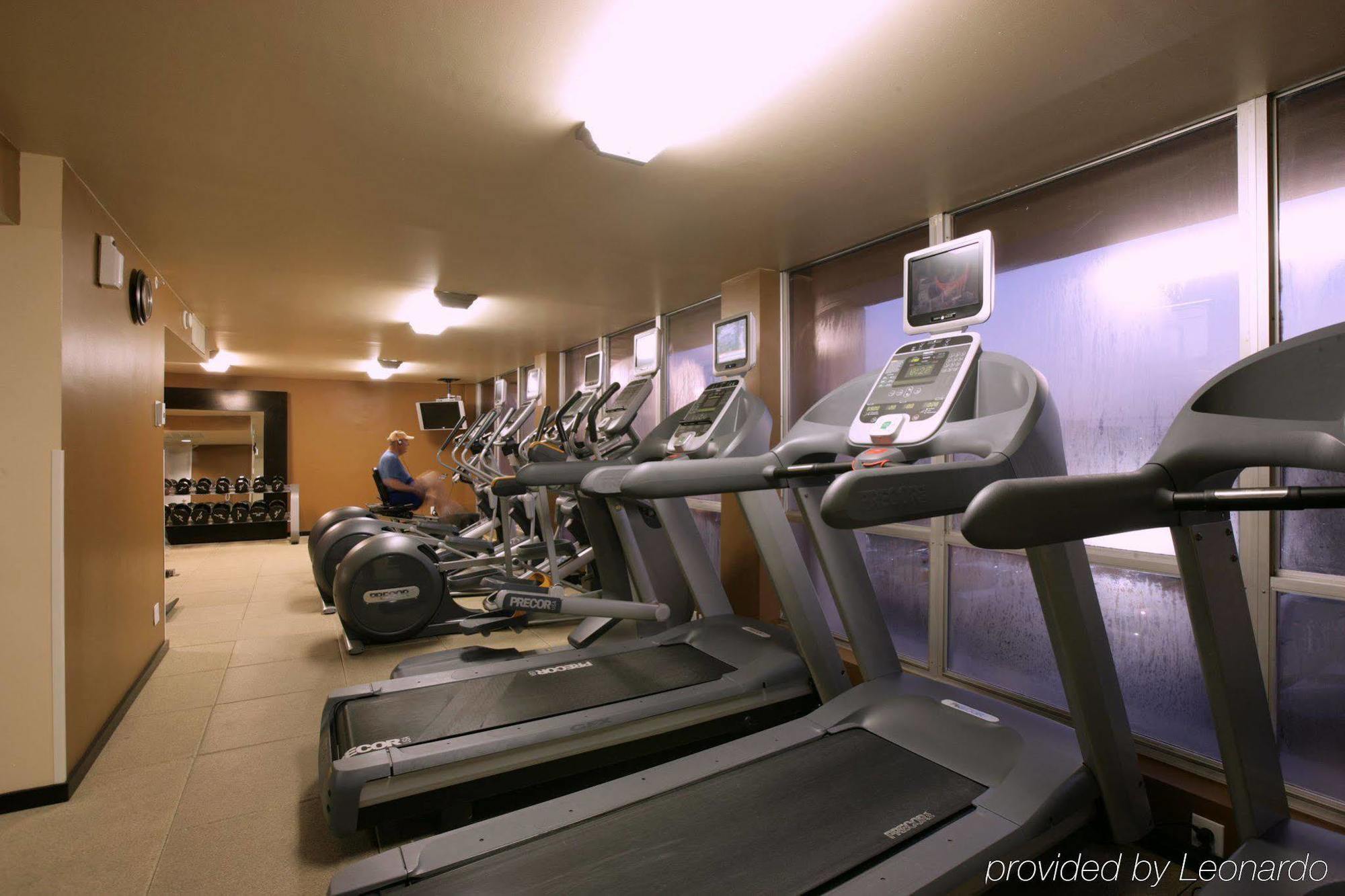 Doubletree By Hilton Dallas Market Center Faciliteiten foto